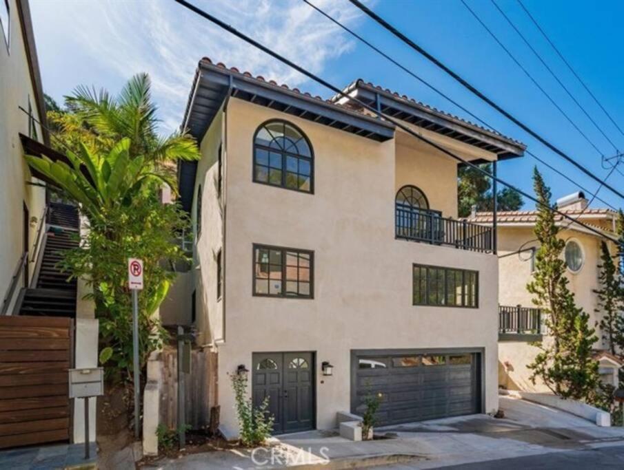 Stunning Mediterranean Mansion In Laurel Canyon Los Angeles Exterior photo